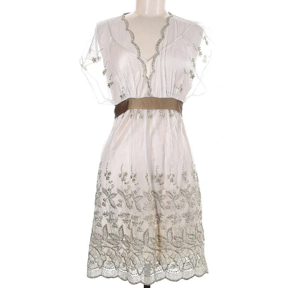 Single Dress - Picture 2 of 3